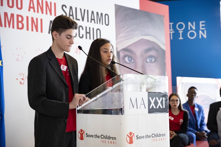 Il Presidente Sergio Mattarella al Museo MAXXI – Museo Nazionale delle Arti del XXI secolo di Roma,in occasione della cerimonia di celebrazione del centenario di “Save the Children”. 

