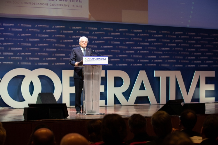 Il Presidente Sergio Mattarella alla cerimonia di celebrazione del centenario di fondazione della Confederazione Cooperative Italiane