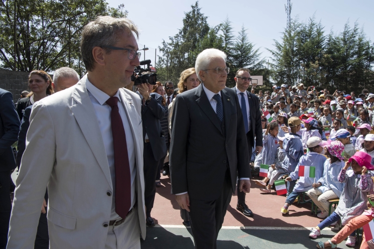 Il Presidente Sergio Mattarella alla Scuola Statale Italiana