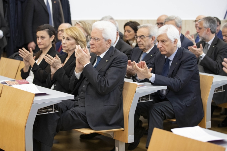 Il Presidente Sergio Mattarella alla Sapienza Università di Roma,durante la cerimonia di intitolazione dell’Aula XIII a vent’anni dall’assassinio di Massimo D’Antona. 
