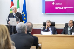 Il Presidente Sergio Mattarella alla Sapienza Università di Roma,durante la cerimonia di intitolazione dell’Aula XIII a vent’anni dall’assassinio di Massimo D’Antona. 
