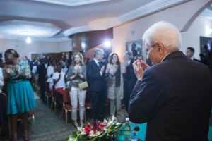 Il Presidente Sergio Mattarella in occasione dell'incontro con i volontari della comunità di Sant'Egidio