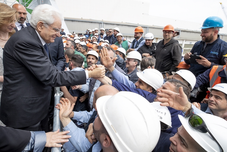 Il Presidente Mattarella a Castellammare di Stabia alla cerimonia di varo della nave “Trieste” della Marina Militare