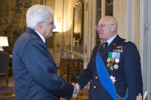 Il Presidente Sergio Mattarella con Gen. S.A. Pasquale Preziosa, 