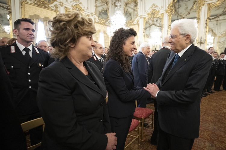 Il Presidente della Repubblica Sergio Mattarella nel corso dell'incontro con il Gen. C.A. Giovanni Nistri ed una rappresentanza di Carabinieri in occasione del 205° anniversario di costituzione dell'Arma

