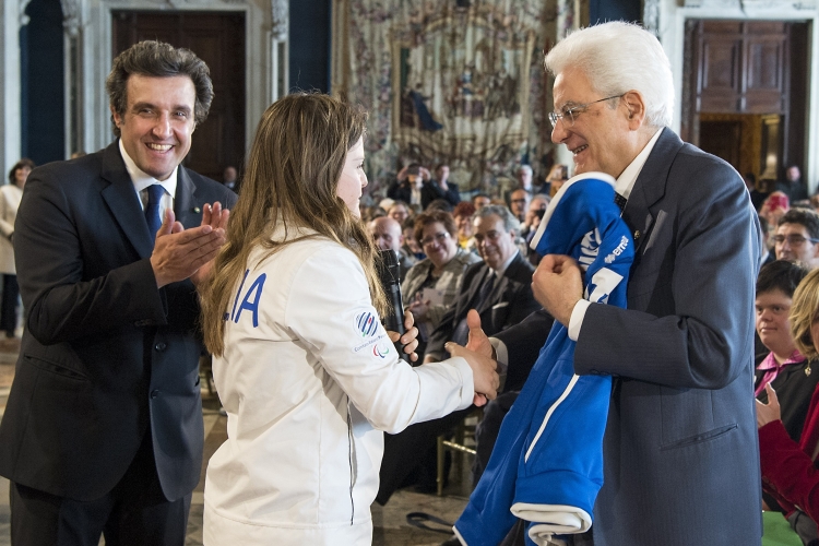 Il Presidente Sergio Mattarella con Nicole Orlando e Flavio Insinna 