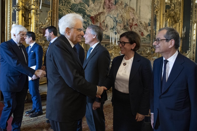 Il Presidente Sergio Mattarella con il Ministro della Difesa Elisabetta Trenta e con il Ministro dell'Economia e delle Finanze Giovanni Tria in occasione dell'incontro per il prossimo Consiglio Europeo. 
