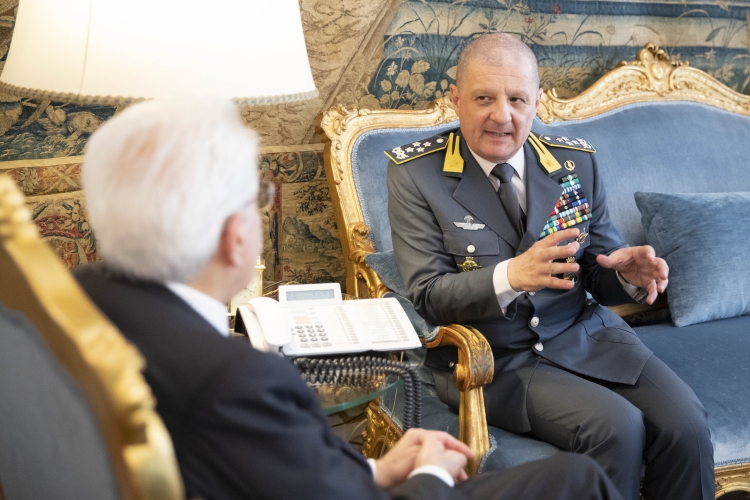 Il Presidente Sergio Mattarella con il Gen. C.A. Giuseppe ZAFARANA, Comandante Generale della Guardia di Finanza, in occasione del 245° anniversario di fondazione della Guardia di Finanza
