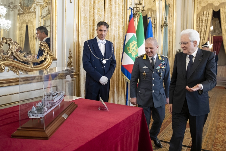 Il Presidente Sergio Mattarella con il Gen. C.A. Giuseppe ZAFARANA, Comandante Generale della Guardia di Finanza,in occasione del 245° anniversario di fondazione della Guardia di Finanza

