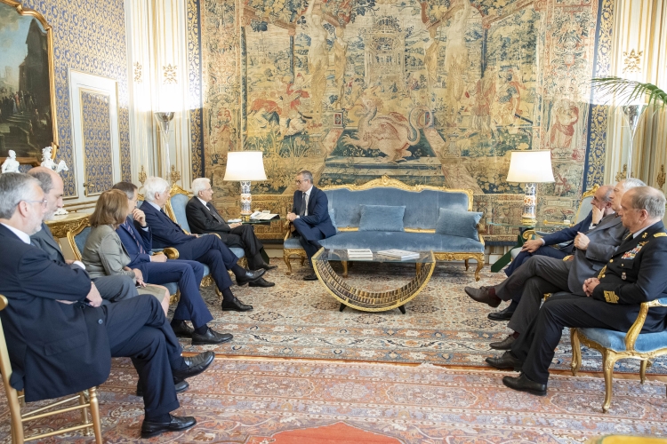 Il Presidente della Repubblica Sergio Mattarella riceve Francesco Basentini, Capo del Dipartimento dell’Amministrazione Penitenziaria,in occasione del 202° anniversario della sua costituzione.
