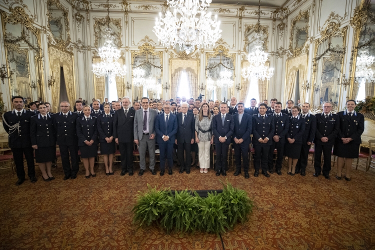 Il Presidente della Repubblica Sergio Mattarella durante l'incontro con una rappresentanza della Polizia Penitenziaria,in occasione del 202° anniversario della sua costituzione.

