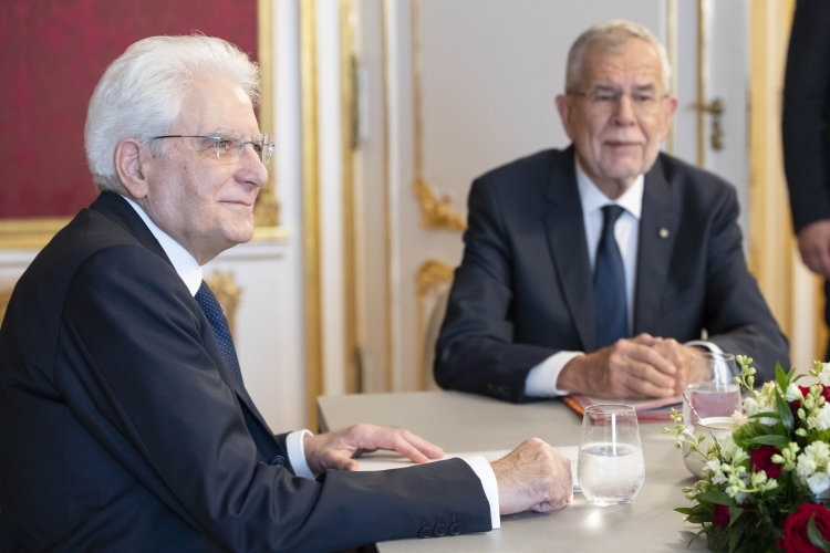 Il Presidente Sergio Mattarella con il Presidente Federale della Repubblica d'Austria Alexander Van der Bellen,in occasione della visita di Stato nella Repubblica d'Austria