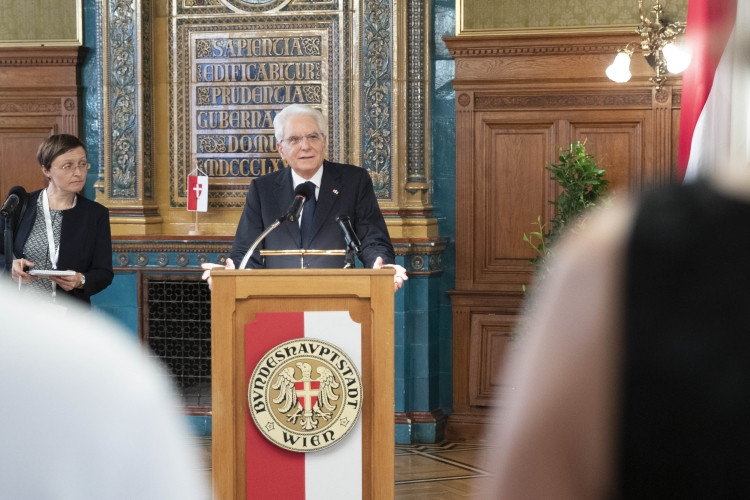 Il Presidente Sergio Mattarella al Municipio di Vienna,con il Sindaco Michael Ludwing,in occasione della visita di Stato nella Repubblica d’Austria