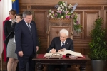 Il Presidente Sergio Mattarella al Municipio di Vienna,con il Sindaco Michael Ludwing,in occasione della visita di Stato nella Repubblica d'Austria