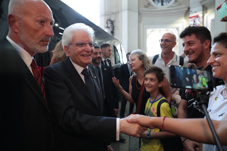 Il Presidente della Repubblica Sergio Mattarella al termine della visita al Centro viennese per il Lessico Etimologico Italiano (LEI)