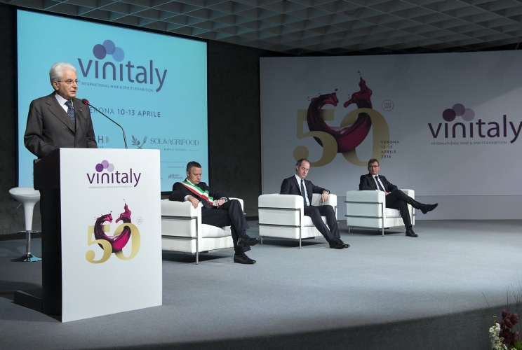 Il Presidente Sergio Mattarella nel corso del suo intervento alla cerimonia di inaugurazione della 50ª edizione di Vinitaly