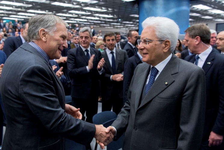 Il Presidente Sergio Mattarella al termine del suo intervento 