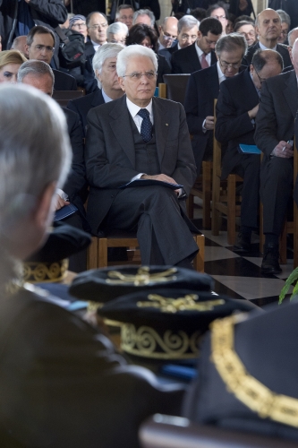 Il Presidente Sergio Mattarella interviene in forma ufficiale alla riunione straordinaria della Corte Costituzionale.