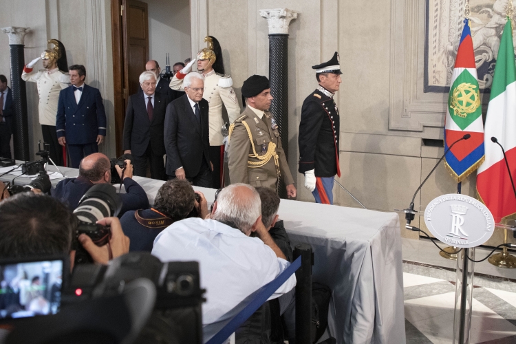Il Presidente Sergio Mattarella durante le dichiarazioni alla stampa, al termine del colloquio con il Presidente del Consiglio incaricato Giuseppe Conte
