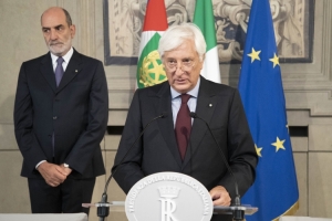 Il Segretario Generale della Presidenza della Repubblica, Ugo Zampetti, annuncia lo scioglimento della riserva del Professor Giuseppe Conte 