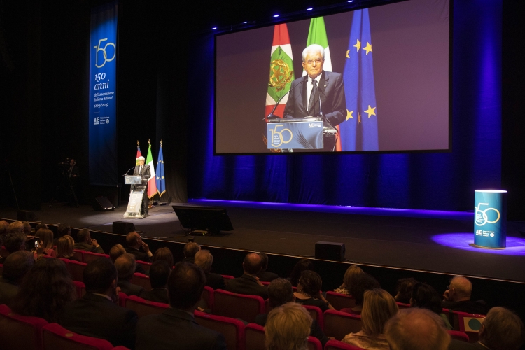 Il Presidente Sergio Mattarella durante il suo intervento alla cerimonia 150° anniversario dell’Associazione Italiana Editori. 
