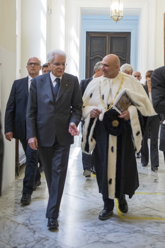Il Presidente Sergio Mattarella con il Rettore dell'Università degli Studi di Bari, Antonio Felice Uricchio 