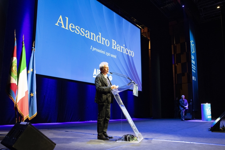 Il Presidente Sergio Mattarella all'Auditorium Parco della Musica in occasione della cerimonia del 150°anniversario dell’Associazione