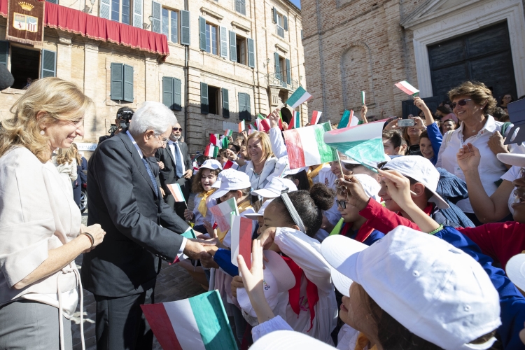 Il Presidente Sergio Mattarella e la Sig.ra Laura al Centro Nazionale Studi Leopardiani, in occasione del bicentenario della stesura de “L’Infinito” di Giacomo Leopardi 
