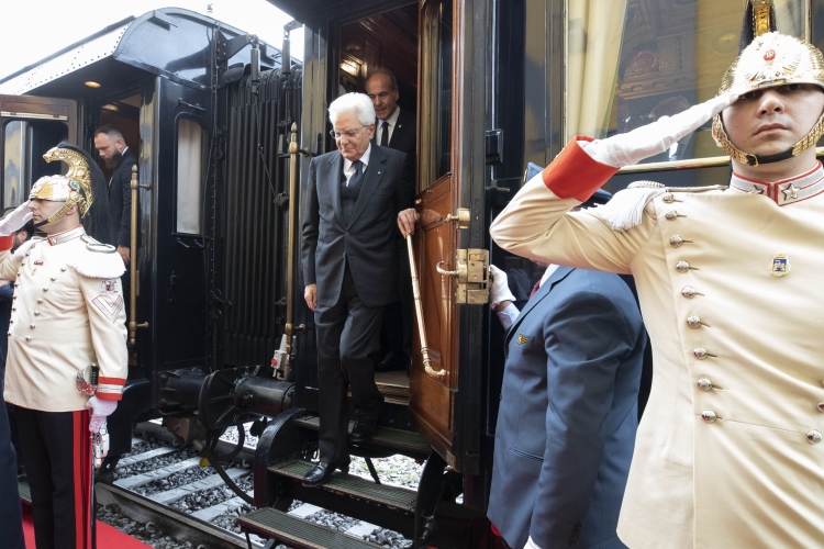 Il Presidente della Repubblica Sergio Mattarella in occasione della cerimonia del 180°anniversario della linea ferroviaria Napoli – Portici
