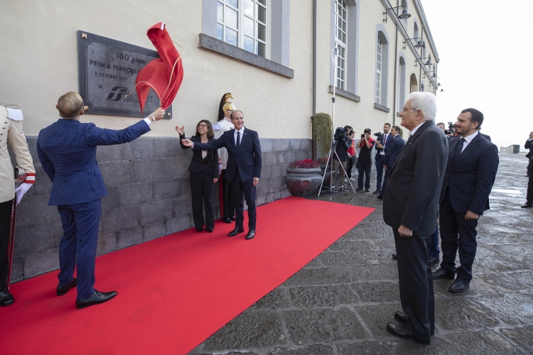 Il Presidente della Repubblica Sergio Mattarella alla cerimonia in occasione del 180°anniversario della linea ferroviaria Napoli – Portici
