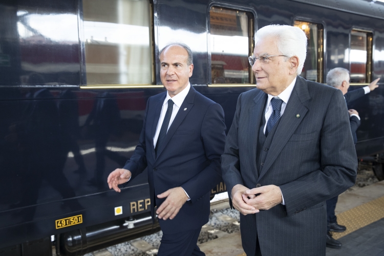 Il Presidente della Repubblica Sergio Mattarella a bordo del Treno Storico in occasione della cerimonia del 180°anniversario della linea ferroviaria Napoli – Portici