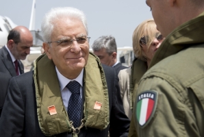 Il Presidente Sergio Mattarella al suo arrivo all'aeroporto di Beirut