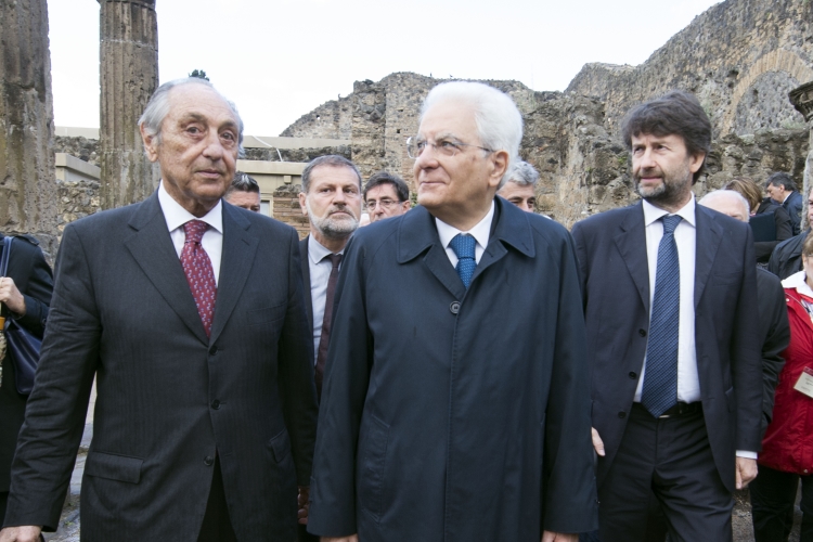 Il Presidente Sergio Mattarella con il Ministro dei beni e delle attività culturali, Dario Franceschini