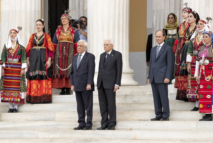 Il Presidente della Repubblica Sergio Mattarella con il Presidente della Repubblica Ellenica Prokopis Pavlopoulos alla XV Riunione informale dei Capi di Stato del Gruppo Arraiolos , 