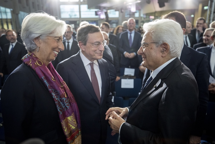 Il Presidente della Repubblica Sergio Mattarella con Mario Draghi, Presidente della BCE e Chrisitne Lagarde, Presidente designata della Banca Centrale Europea
