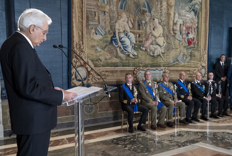 Il Presidente Sergio Mattarella nel corso dell’incontro della cerimonia di consegna delle insegne dell’Ordine Militare d’Italia, in occasione del Giorno dell’Unità Nazionale e Giornata delle Forze Armate