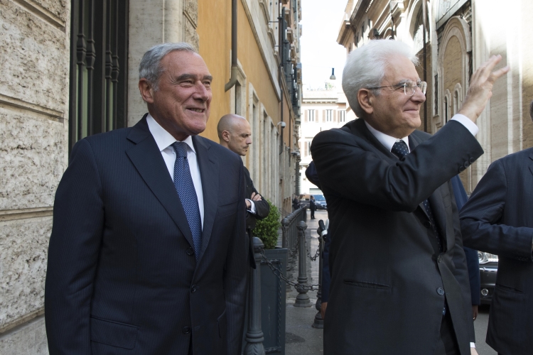 Il Presidente Sergio Mattarella con il Presidente del Senato Pietro Grasso 