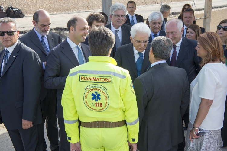 Il Presidente Sergio Mattarella in occasione della visita a Lampedusa