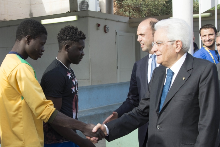 Il Presidente Sergio Mattarella con il Ministro Alfano 