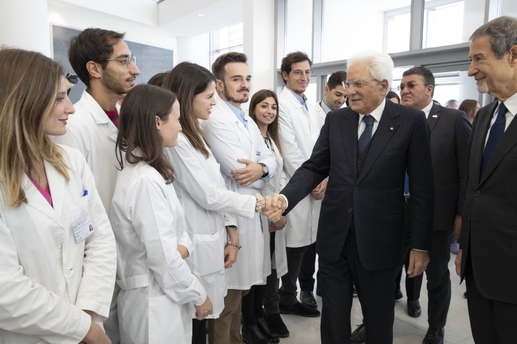 Il Presidente della Repubblica Sergio Mattarella visita l’Ospedale San Marco di Catania.