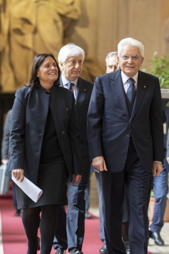 Il Presidente della Repubblica Sergio Mattarella con Gabriella Palmieri Sandulli, nuovo Avvocato Generale dello Stato.
