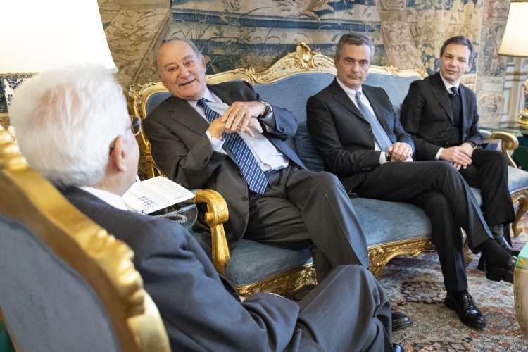 Il Presidente della Repubblica Sergio Mattarella riceve Giuseppe DE RITA,Presidente Fondazione CENSIS,Centro Studi Investimenti Sociali,accompagnato da Giorgio DE RITA e da Massimiliano VALERII,rispettivamente Segretario Generale e Direttore Generale della Fondazione CENSIS. 
