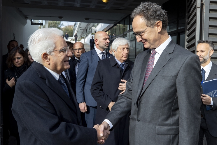 Il Presidente Sergio Mattarella con il Rettore dell’Università degli Studi Roma Tre il Prof. Luca Pietromarchi al termine del convegno “Università, Disabilità, Inclusione. Vent’anni dalla Legge 17/1999: tra passato e futuro”, organizzato presso l’Università Roma Tre