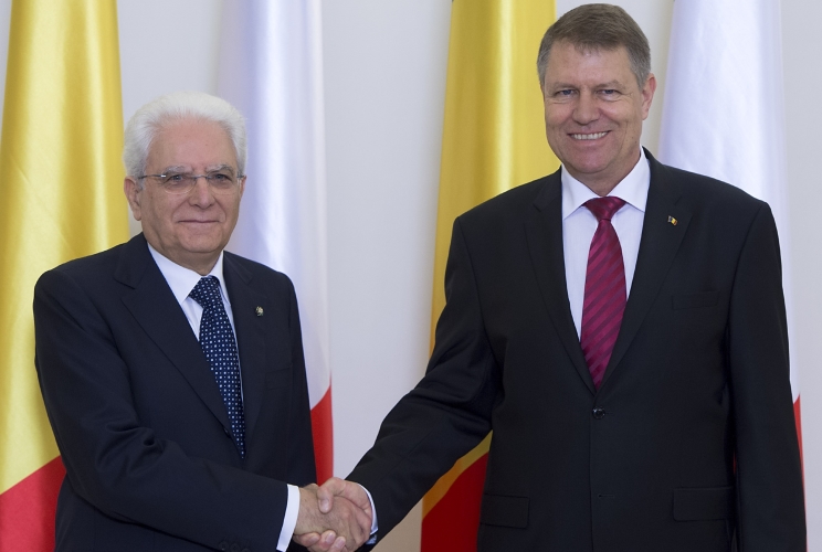 Il Presidente della Repubblica Sergio Mattarella con il Presidente della Romania Klaus Iohannis 