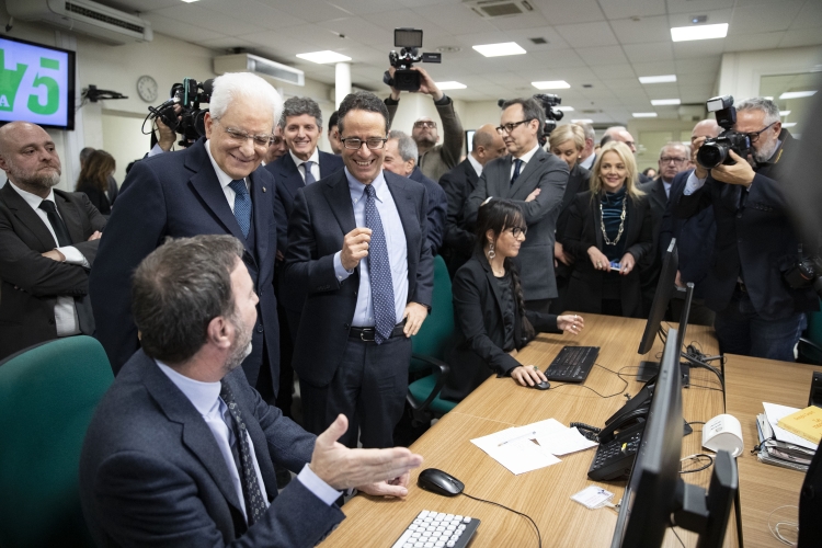 Il Presidente Sergio Mattarella visita la sede dell’Agenzia di Stampa ANSA, in occasione del 75° anniversario della sua fondazione.
