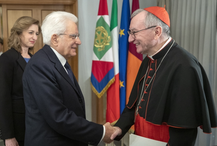 Il Presidente della Repubblica Sergio Mattarella con Pietro Parolin, Segretario di Stato di Sua Santità al teatro dell’Opera in occasione del concerto per il 150° anniversario di Roma Capitale