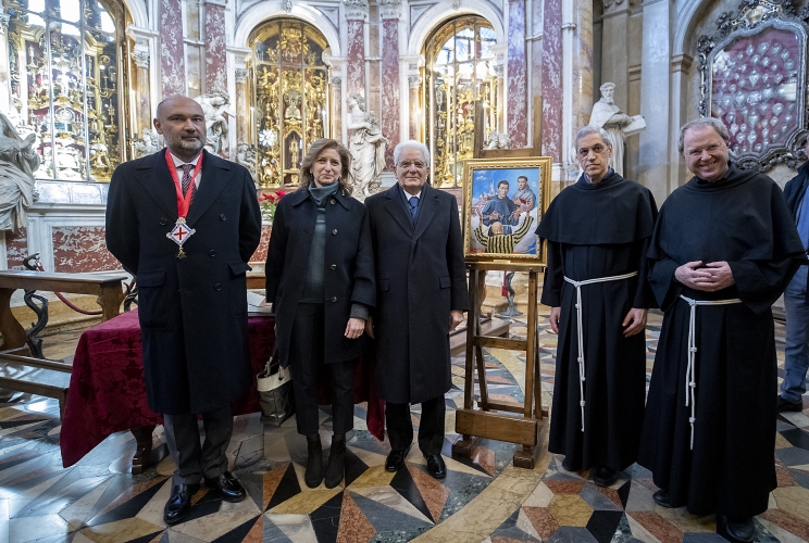 Il Presidente Sergio Mattarella nel corso della Basilica di Sant'Antonio