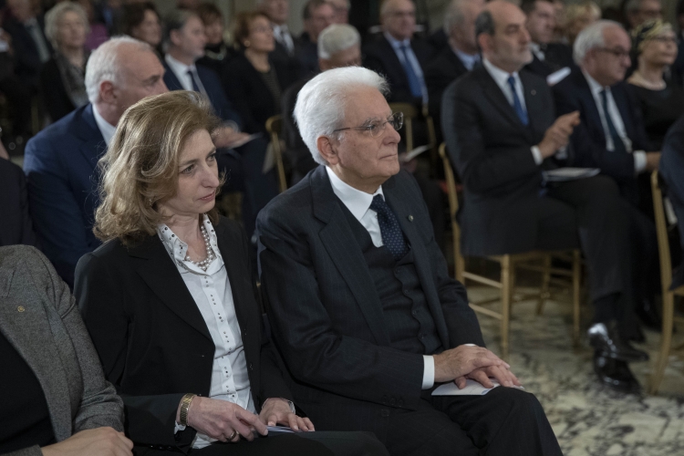 Il Presidente Sergio Mattarella e la sig.ra Laura in occasione del concerto celebrativo del "Giorno del Ricordo"
alla Cappella Paolina del Quirinale