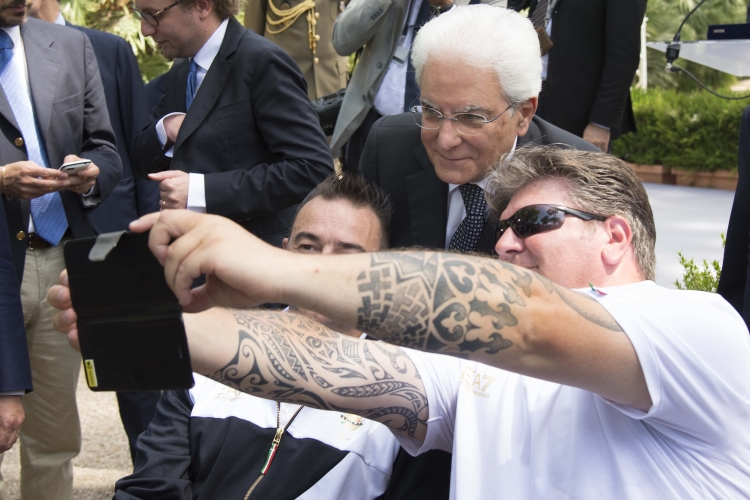 Il Presidente Sergio Mattarella con gli atleti italiani in partenza per i Giochi di Rio 2016
