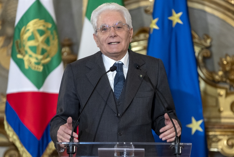 Il Presidente Sergio Mattarella nel corso della cerimonia di consegna delle onorificenze OMRI conferite “motu proprio” a cittadini distintisi per atti di eroismo e impegno civile